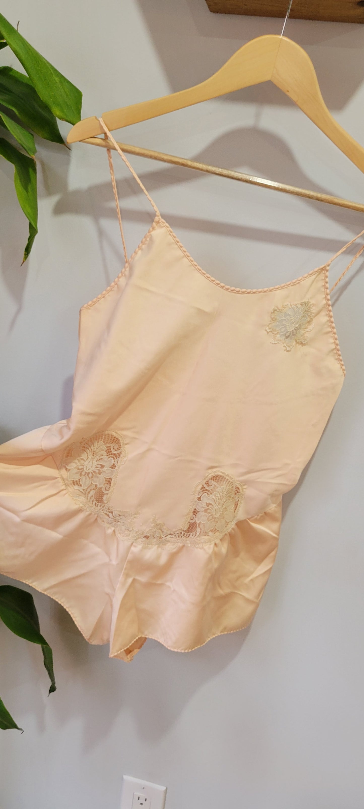 Satin peachy-keen Lingerie sleepwear🍑