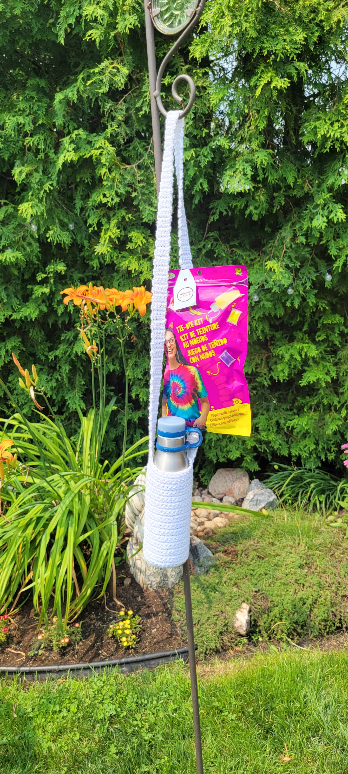 DIY Tye-Dye Water Bottle Holder