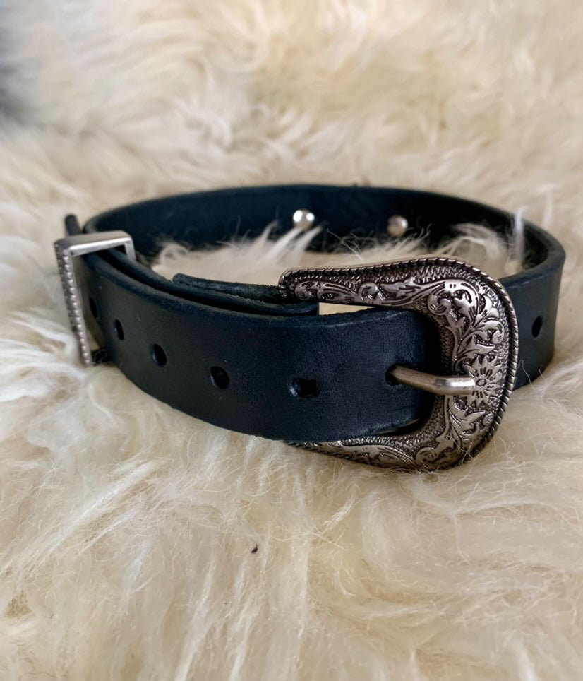 Handcrafted Black Leather Collar