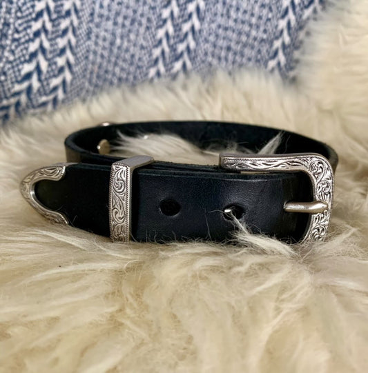 Handcrafted Black Leather Collar