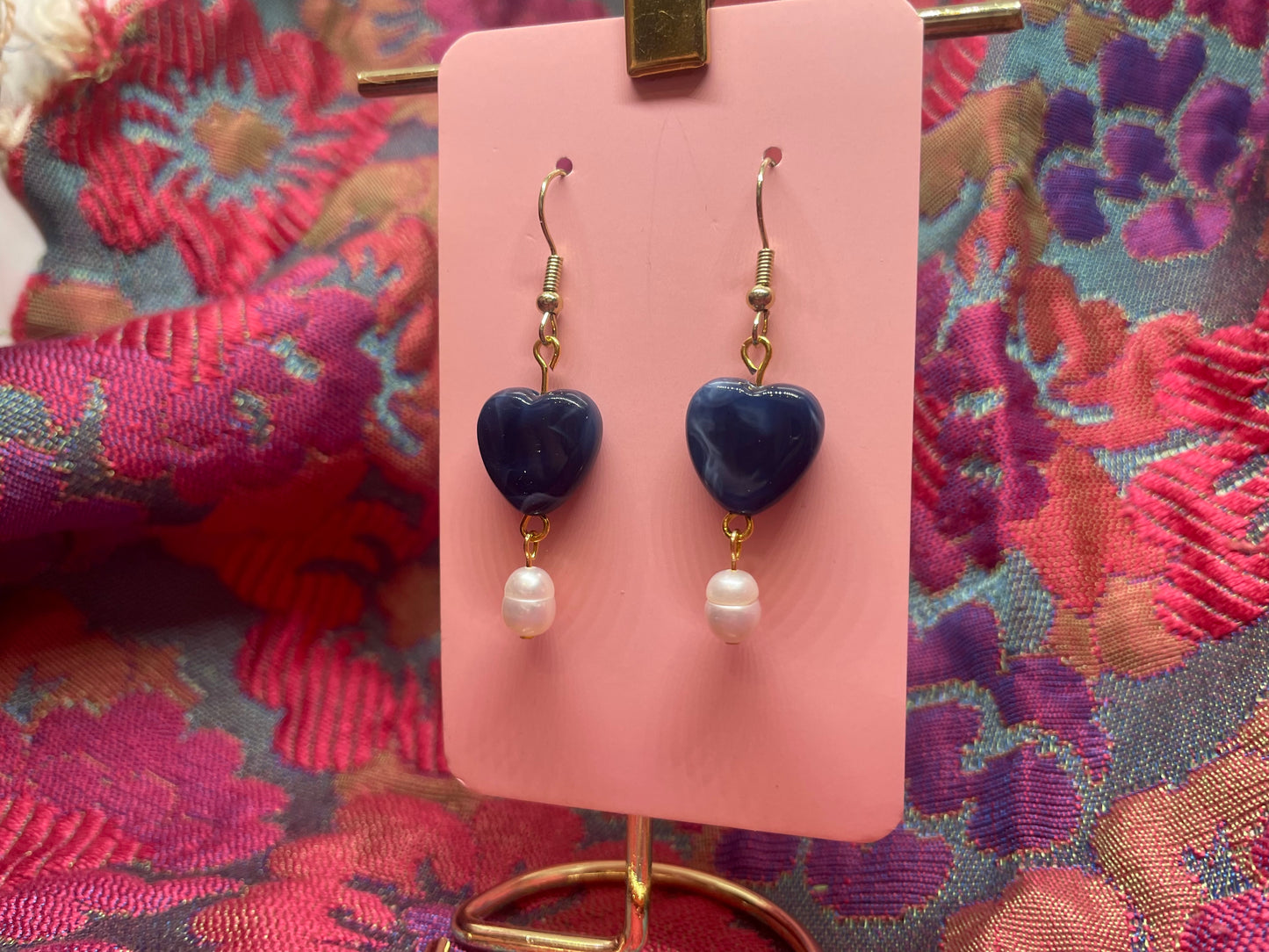 ‘Victoria’ Sweetheart Earrings💙